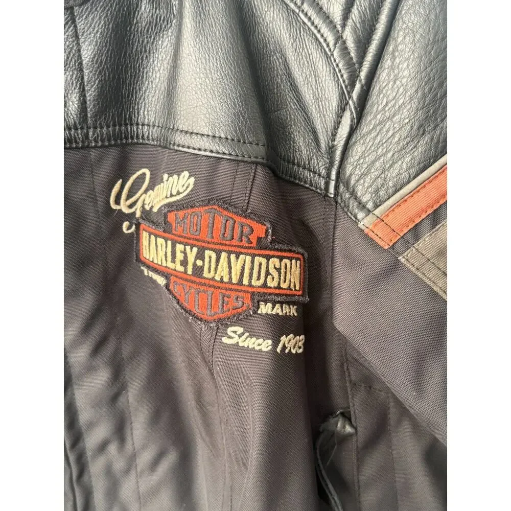 Harley‑Davidson Women’s Genuine Classics Riding Jacket 98165‑18VW Size Large – L